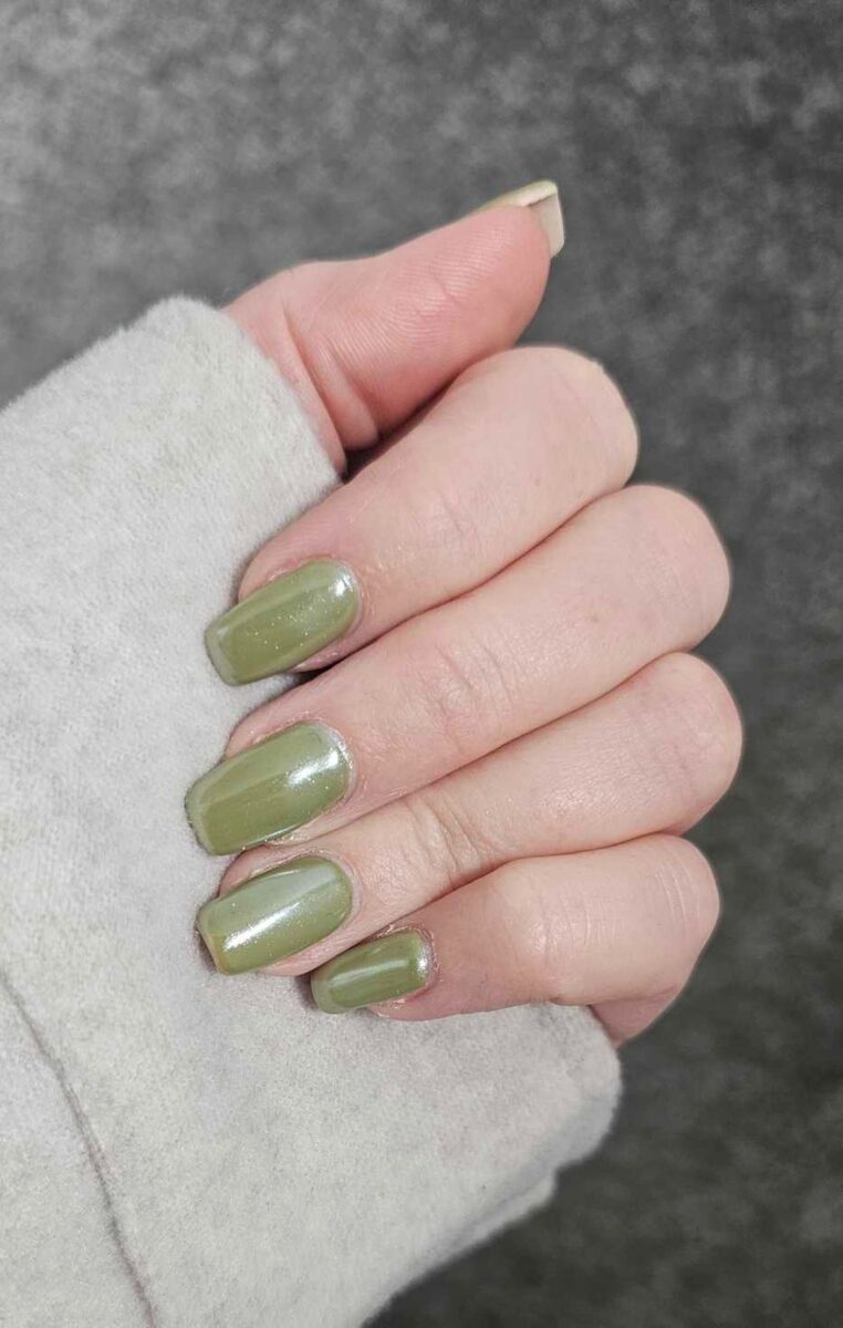 Top 2025 Short Gel Nail Trends
